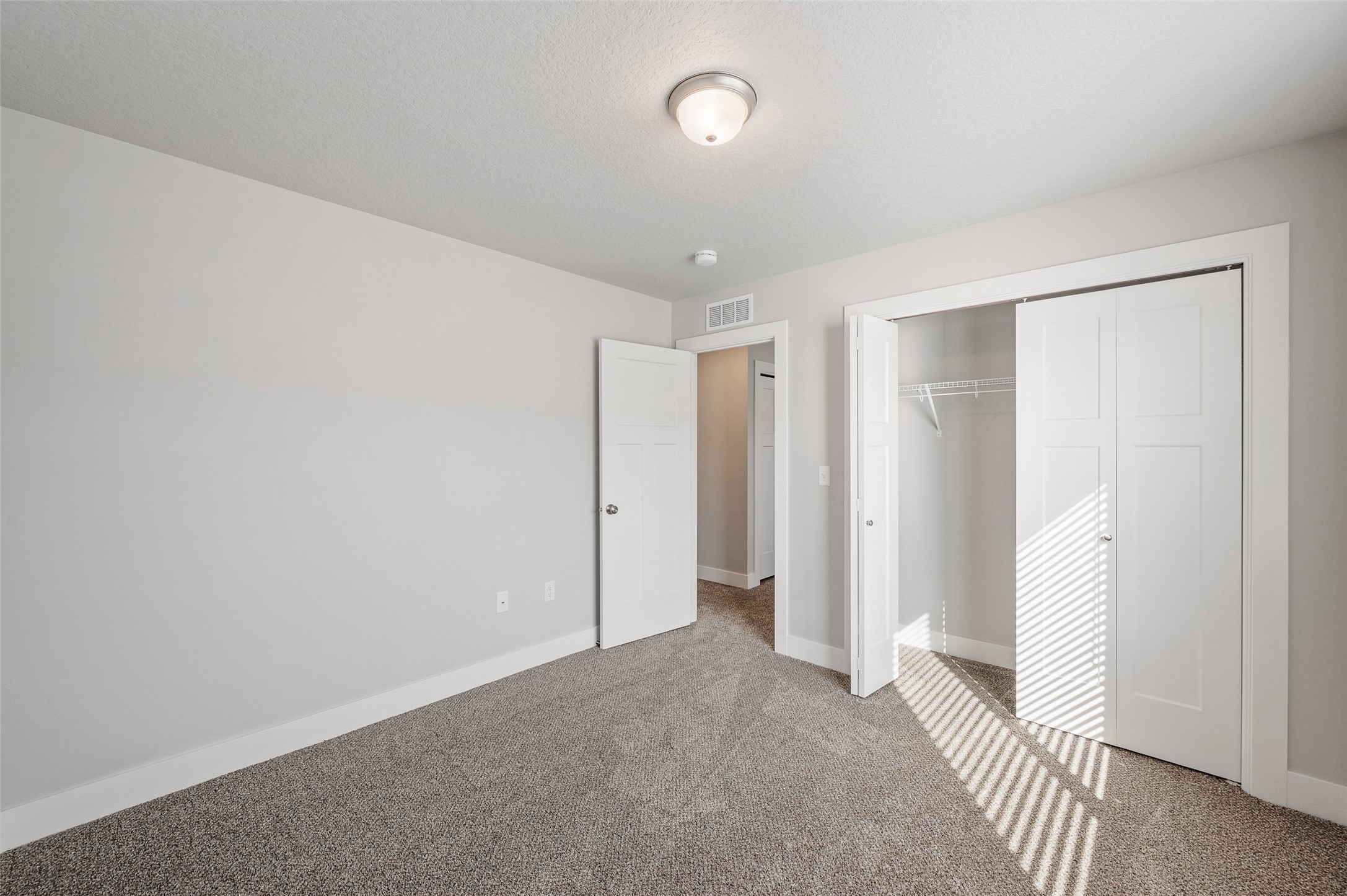 Listing images