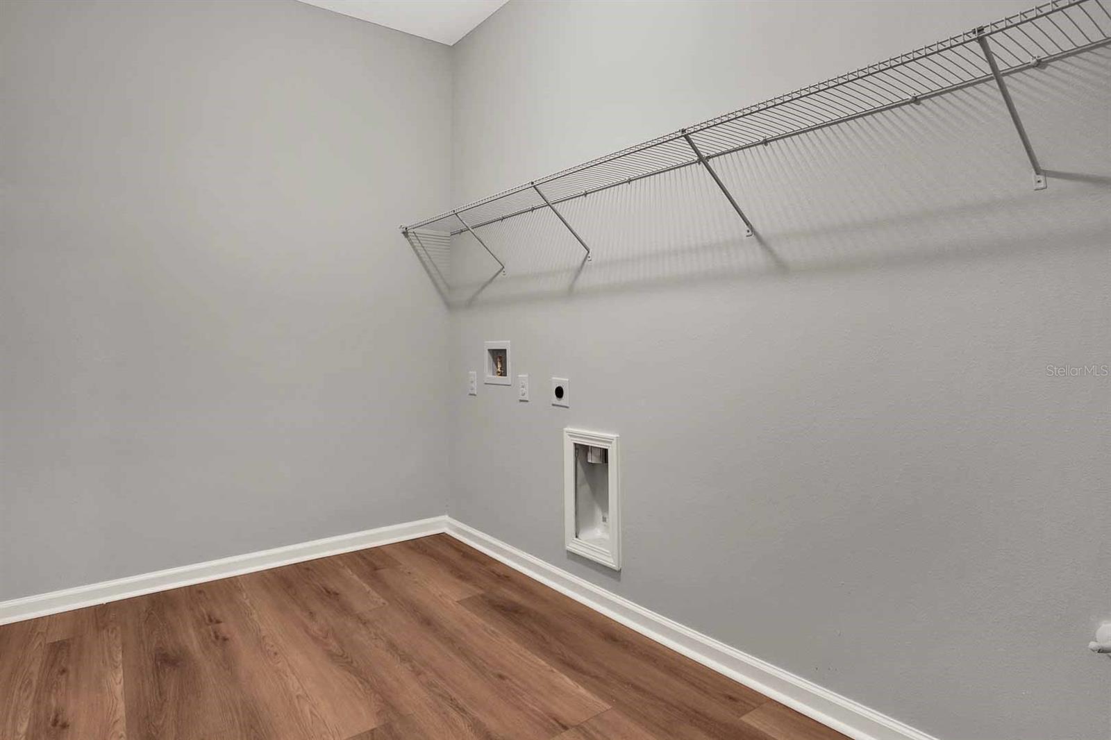 Listing images