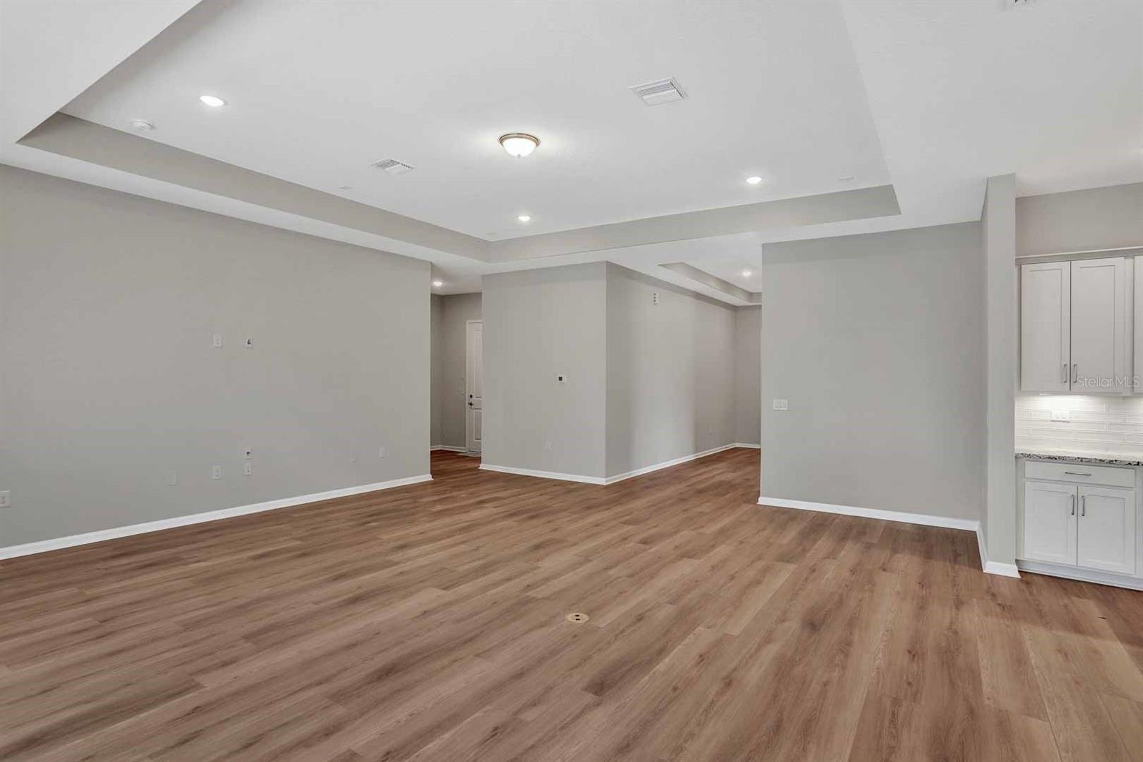 Listing images