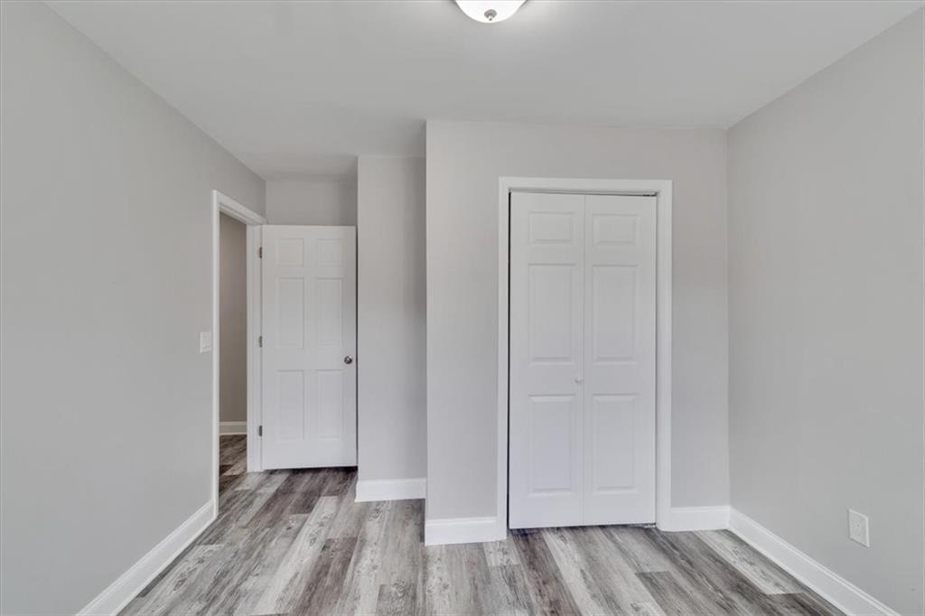 Listing images