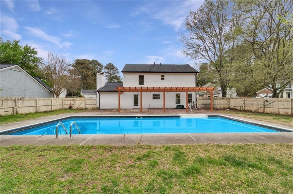 Listing images