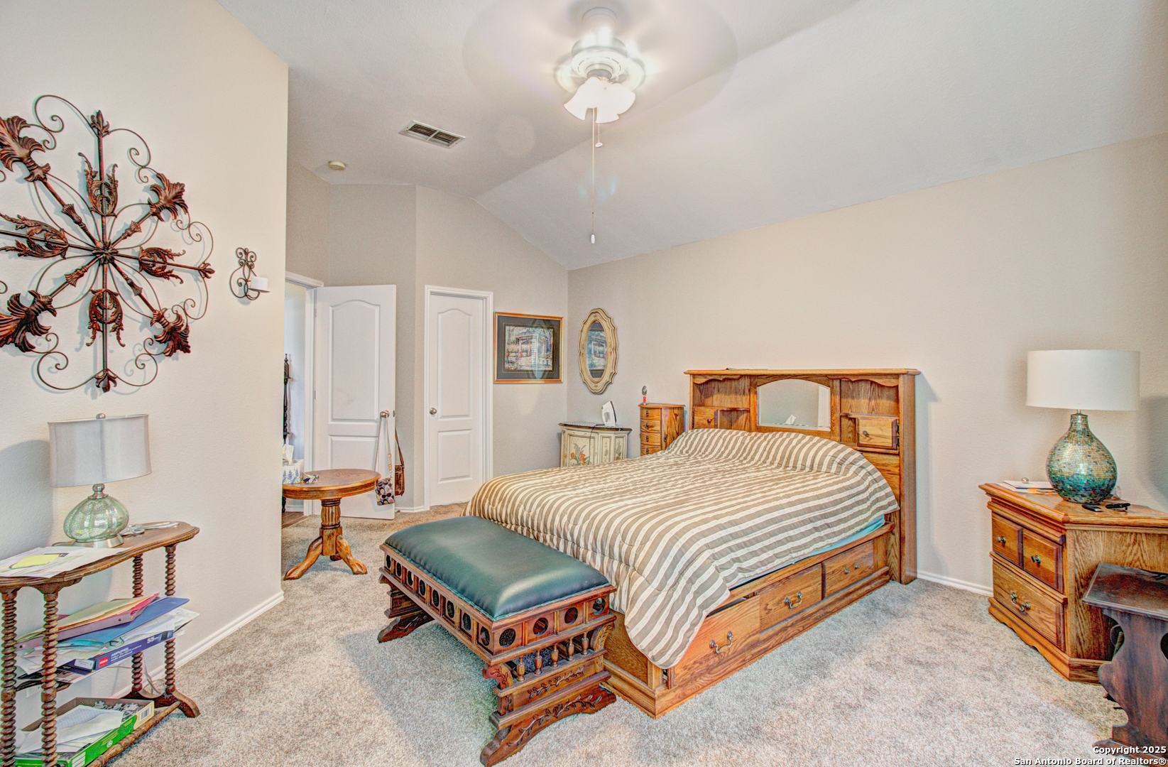 Listing images