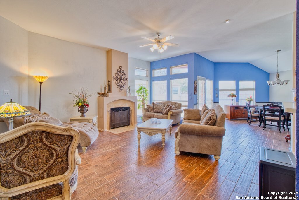 Listing images