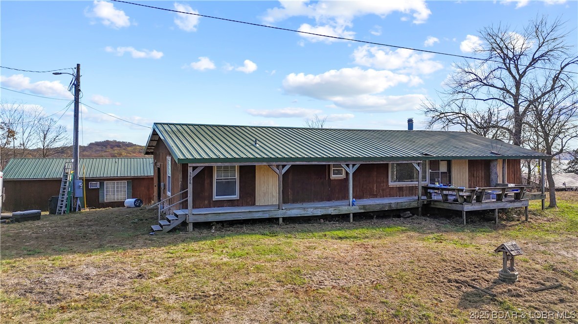 Listing images