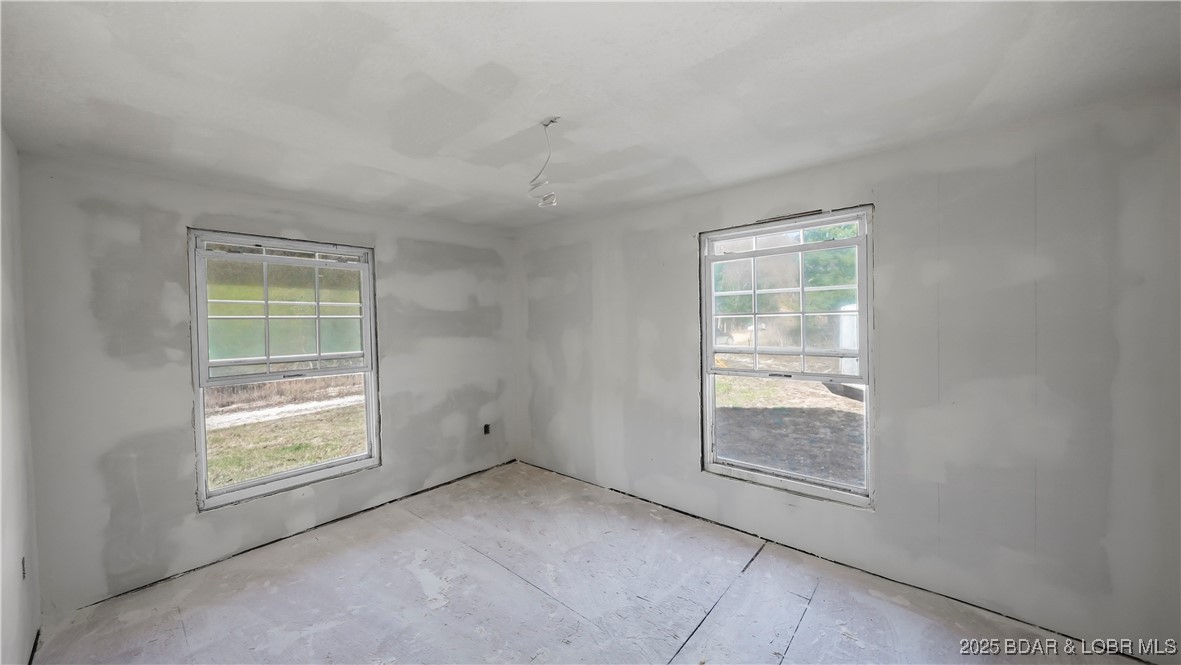 Listing images