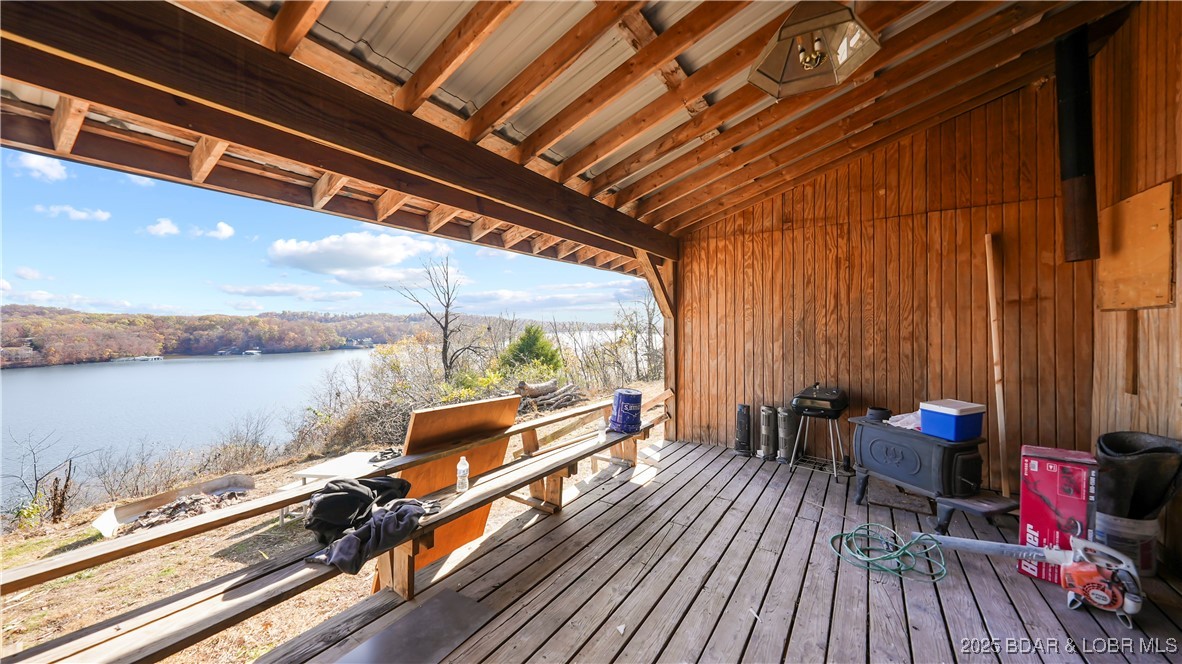 Listing images