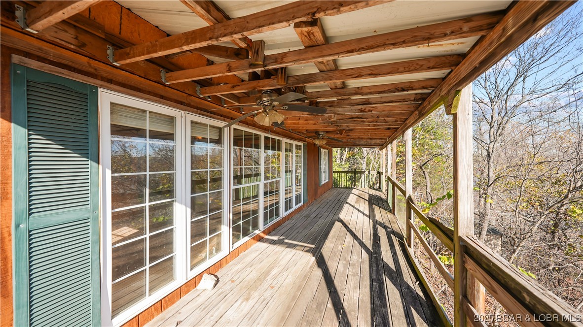 Listing images