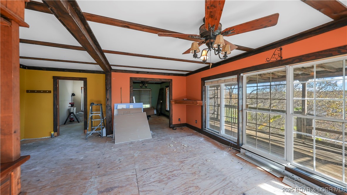 Listing images