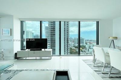 Listing images