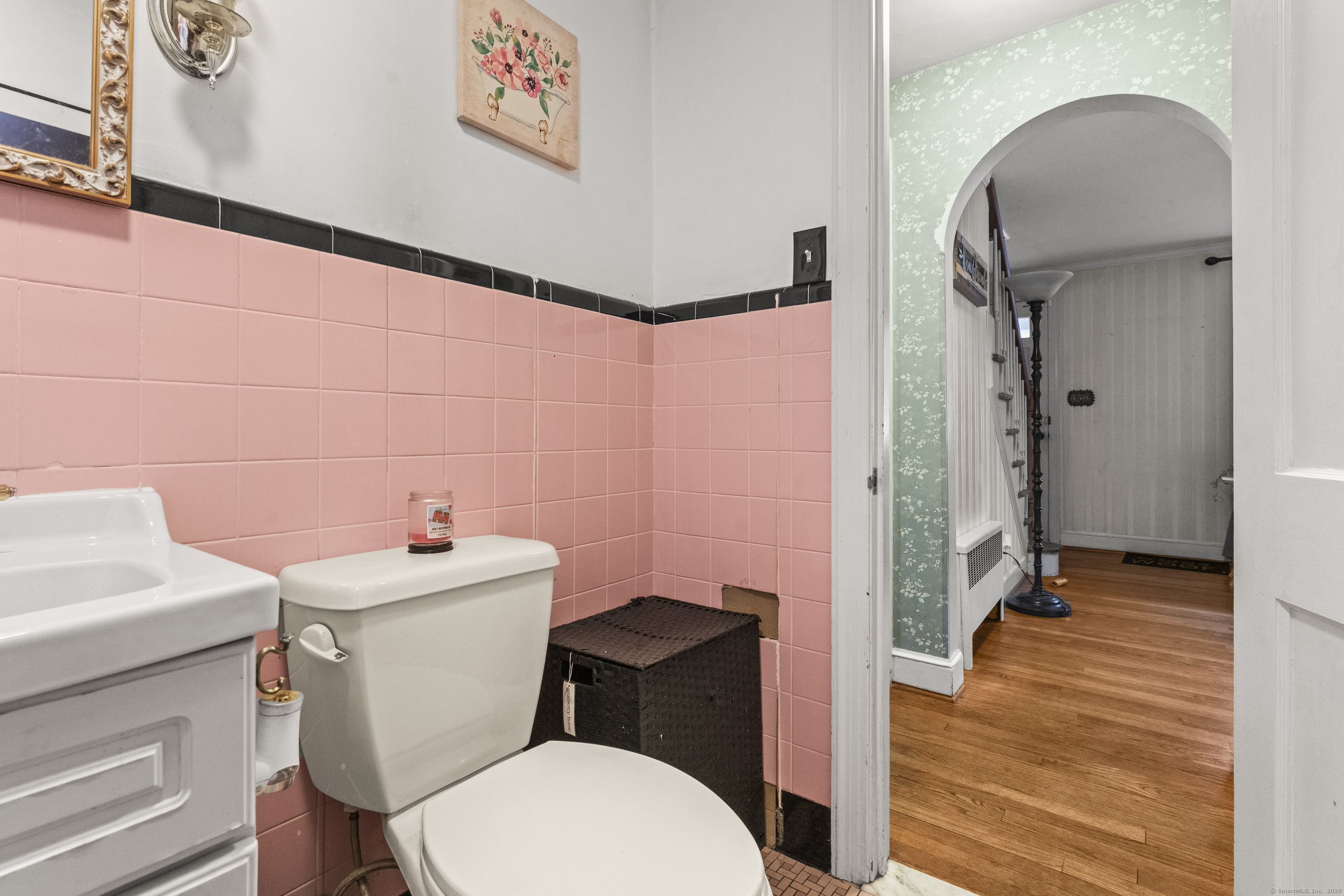 Listing images