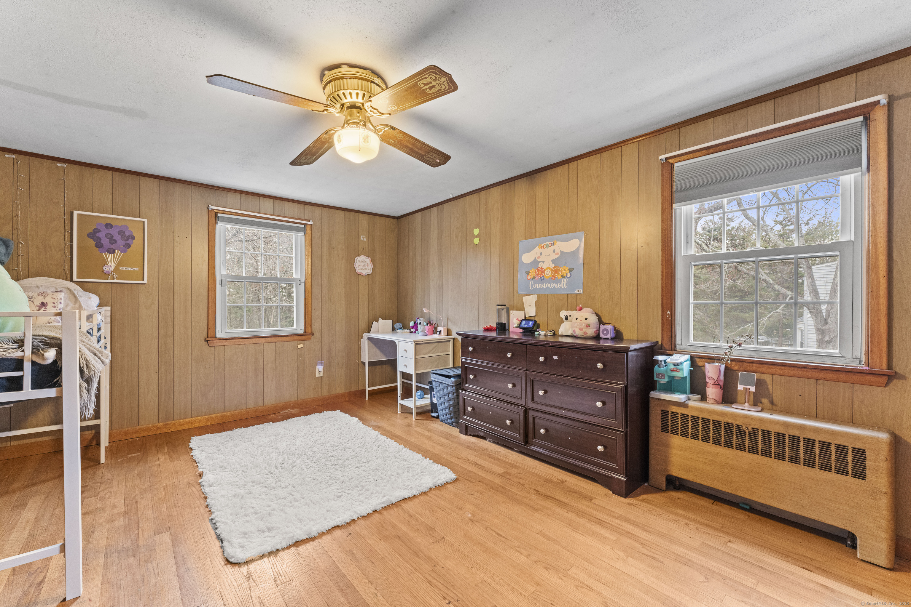 Listing images