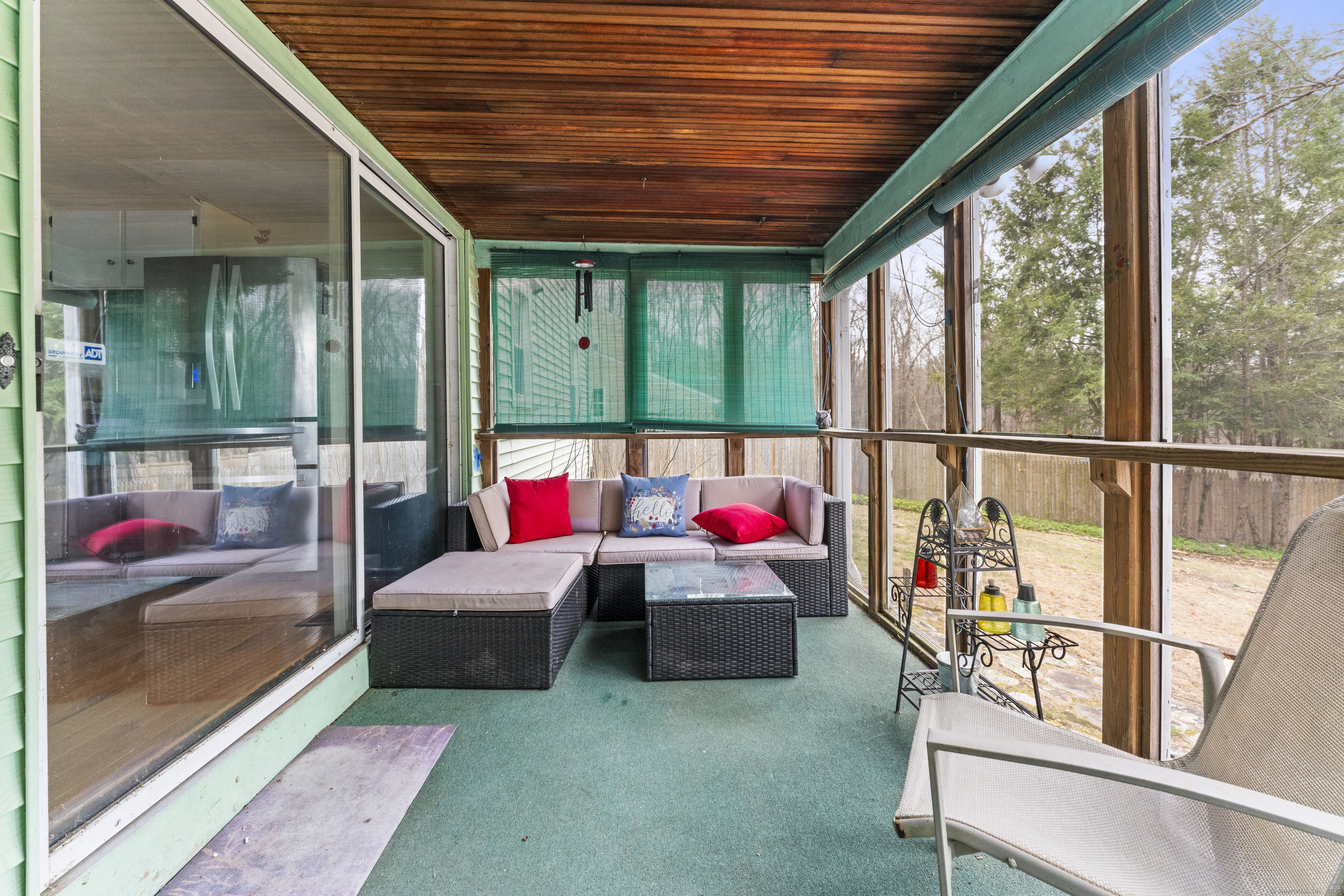 Listing images