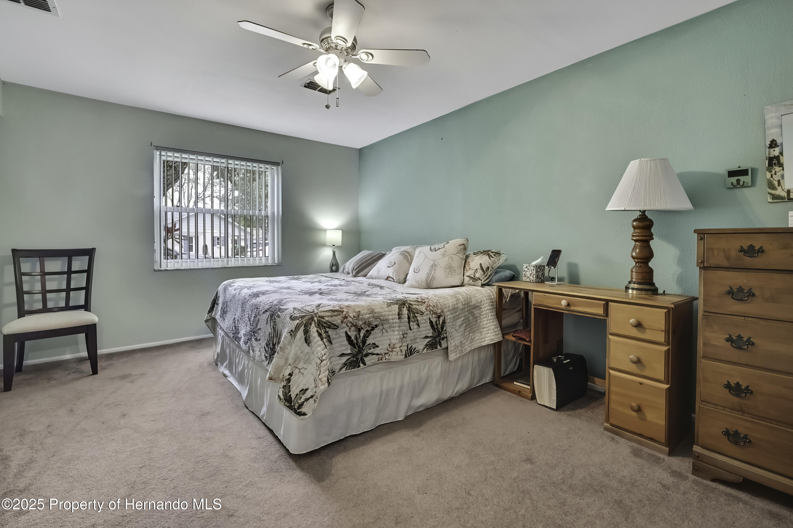Listing images