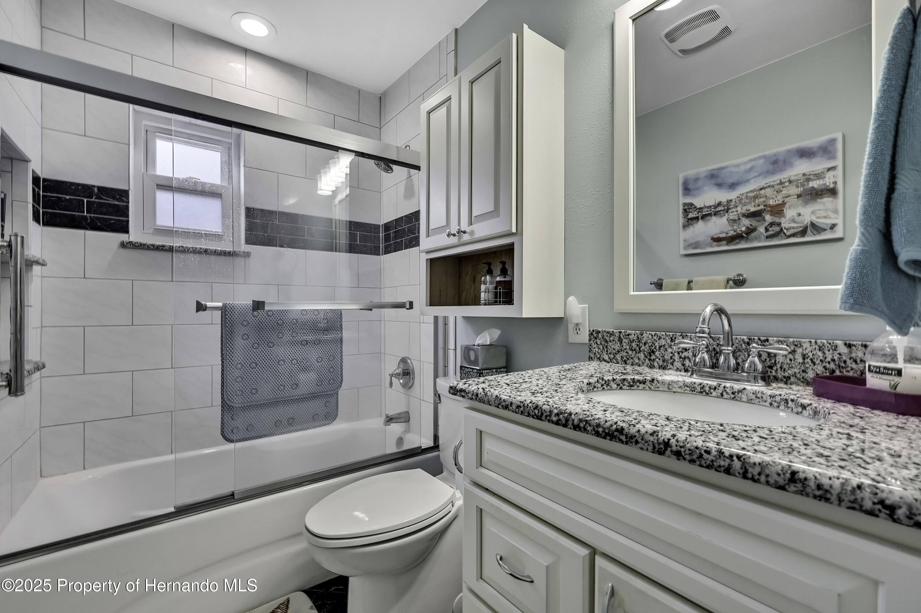 Listing images