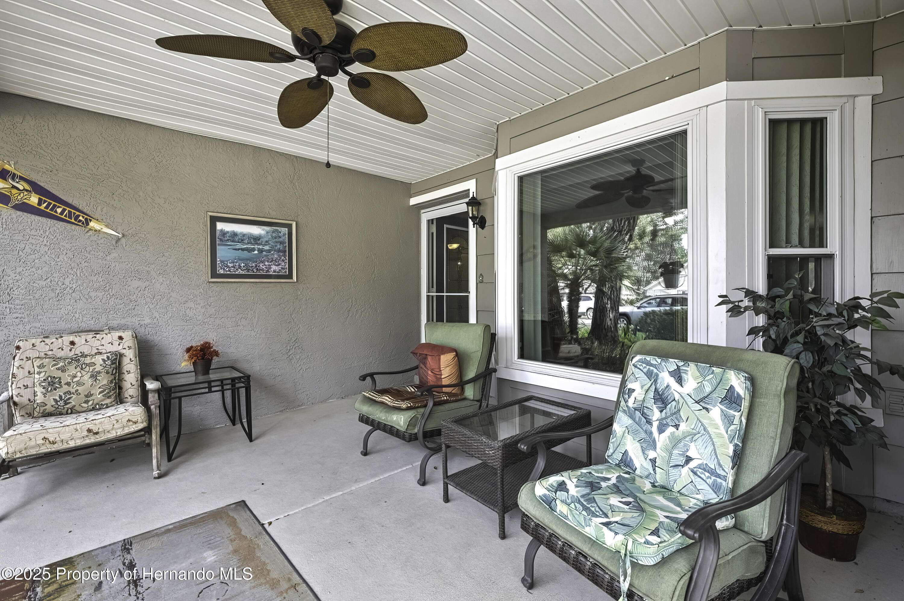 Listing images