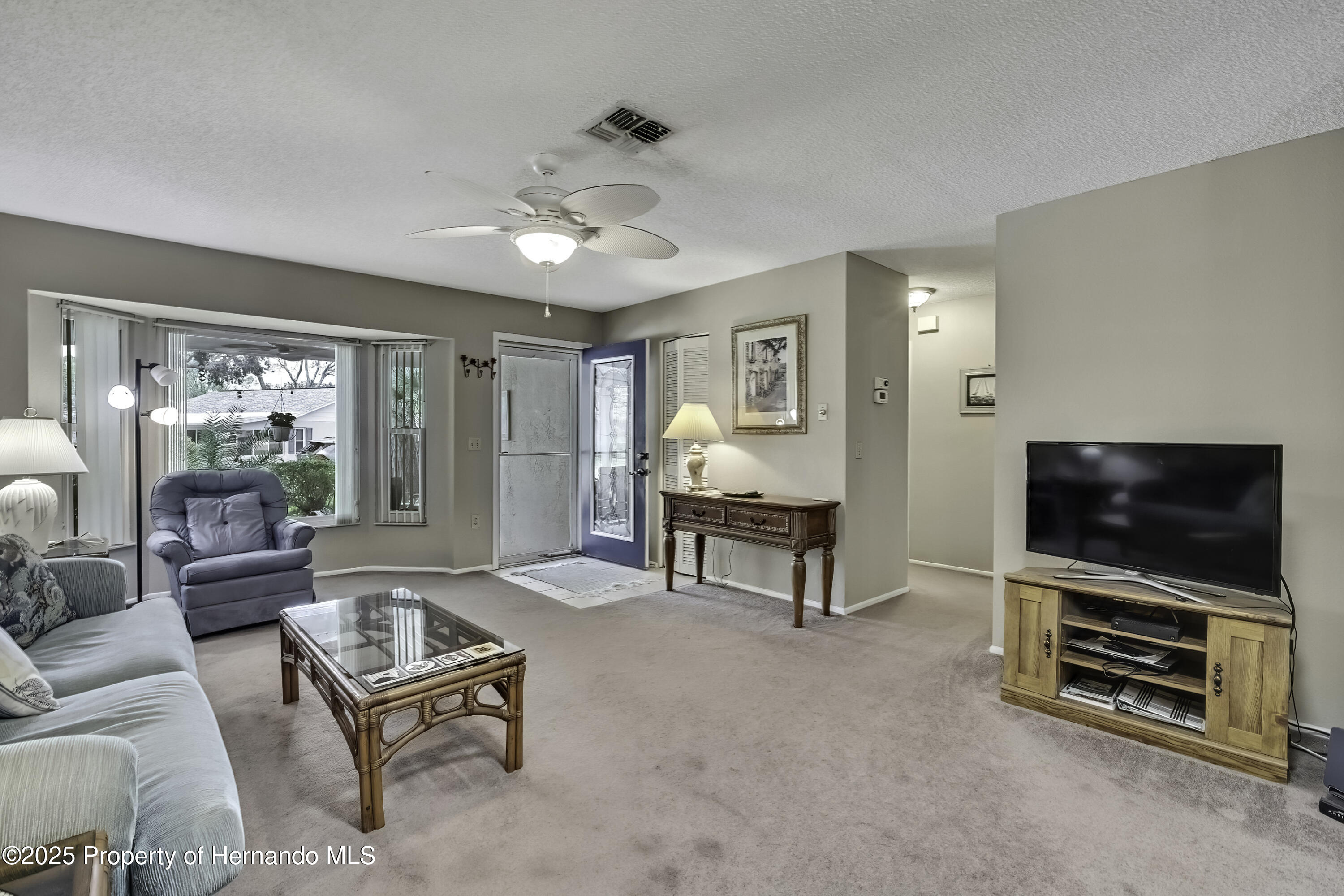 Listing images