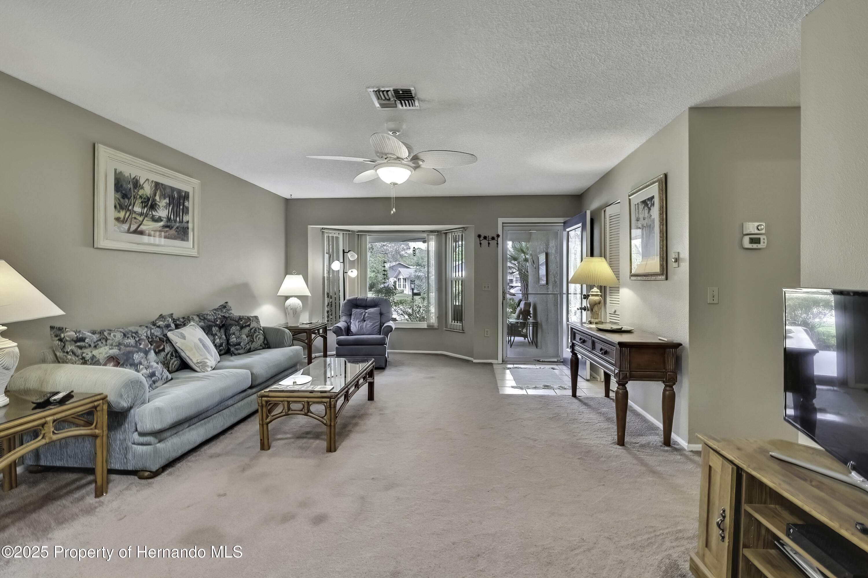 Listing images