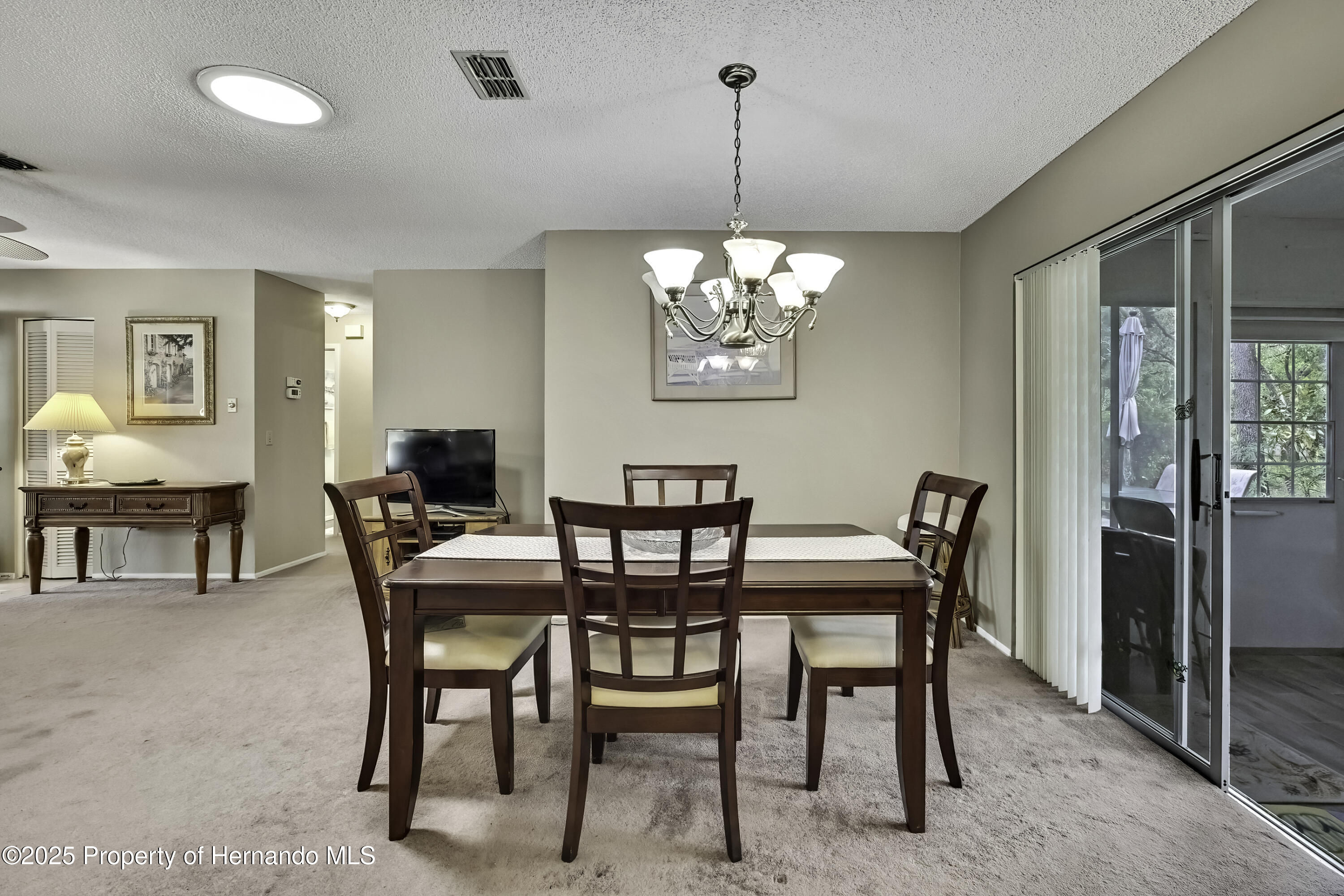 Listing images