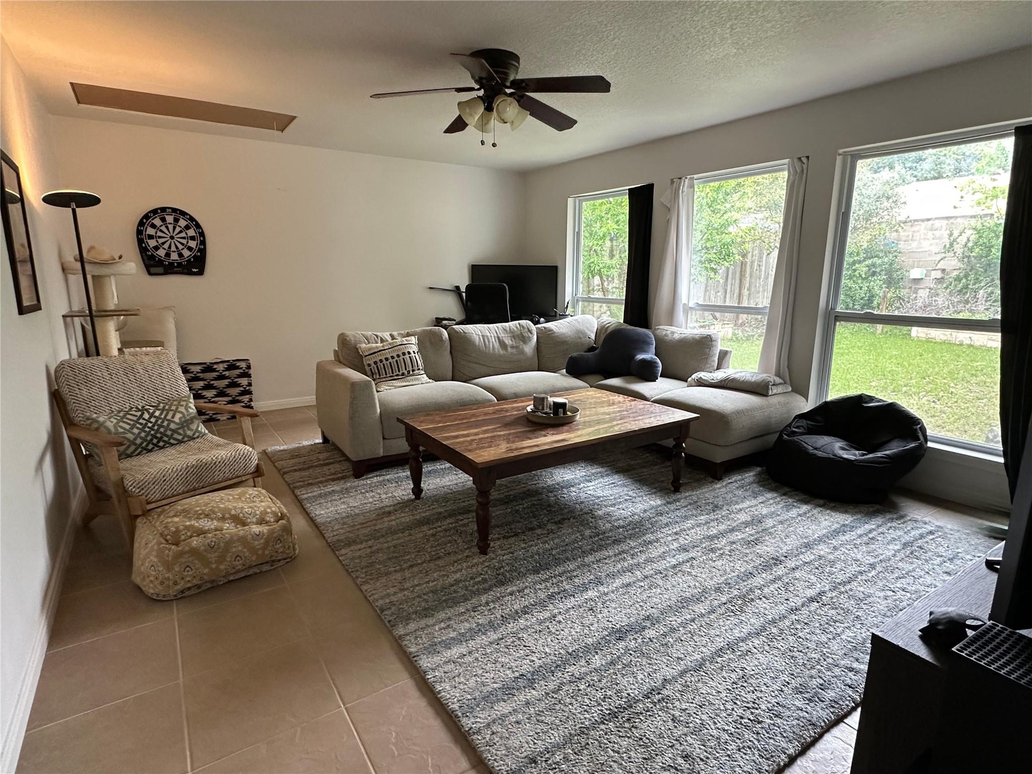 Listing images