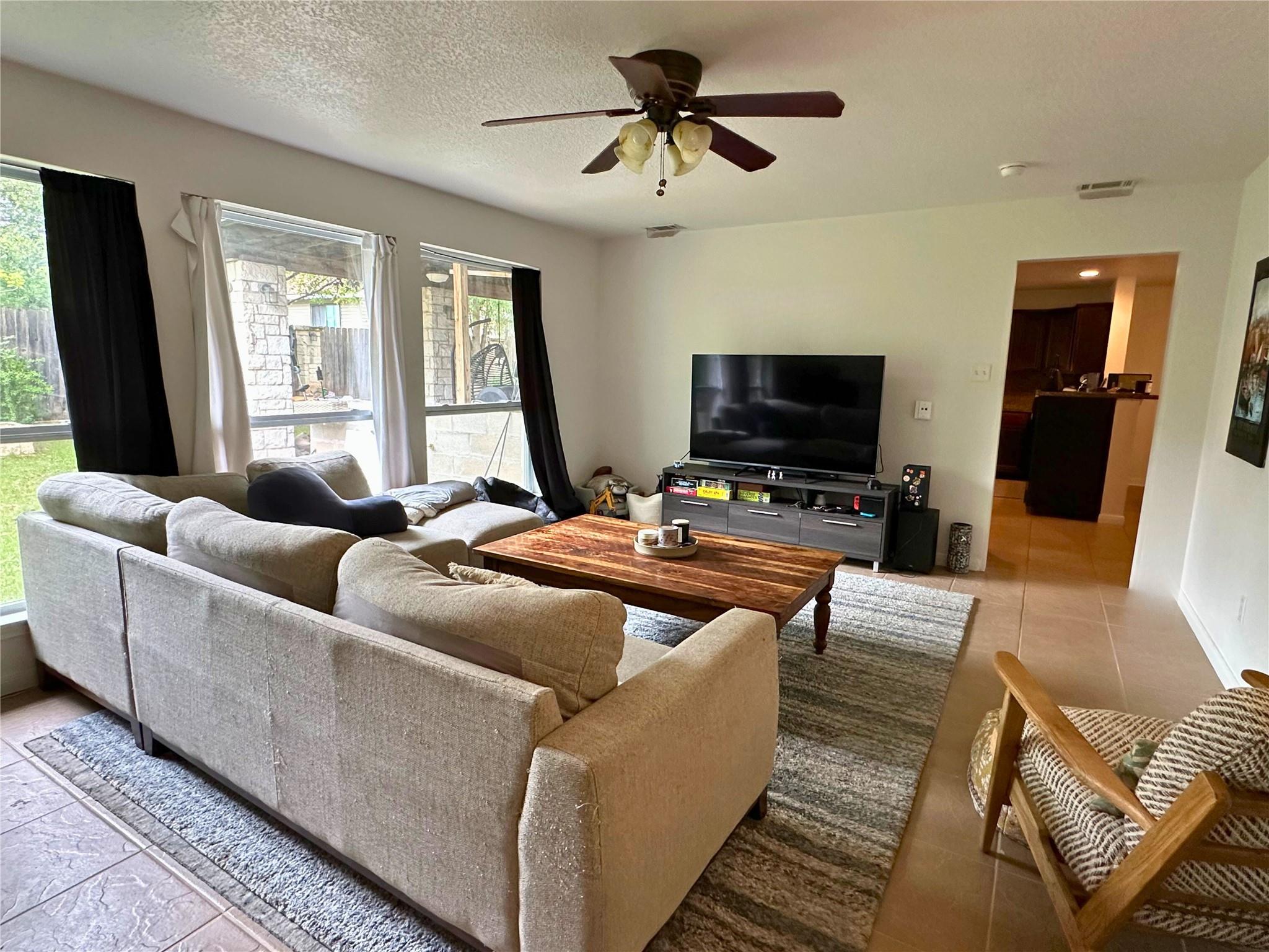 Listing images