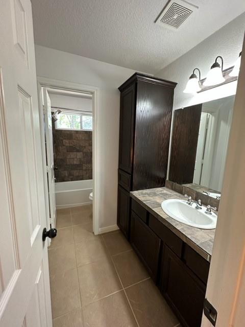 Listing images