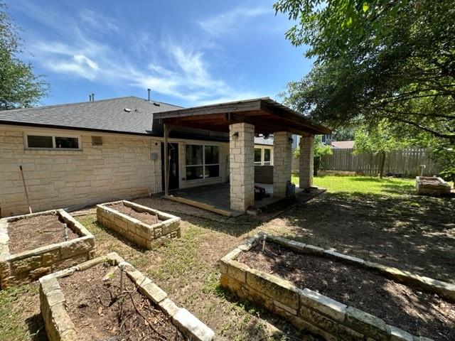 Listing images