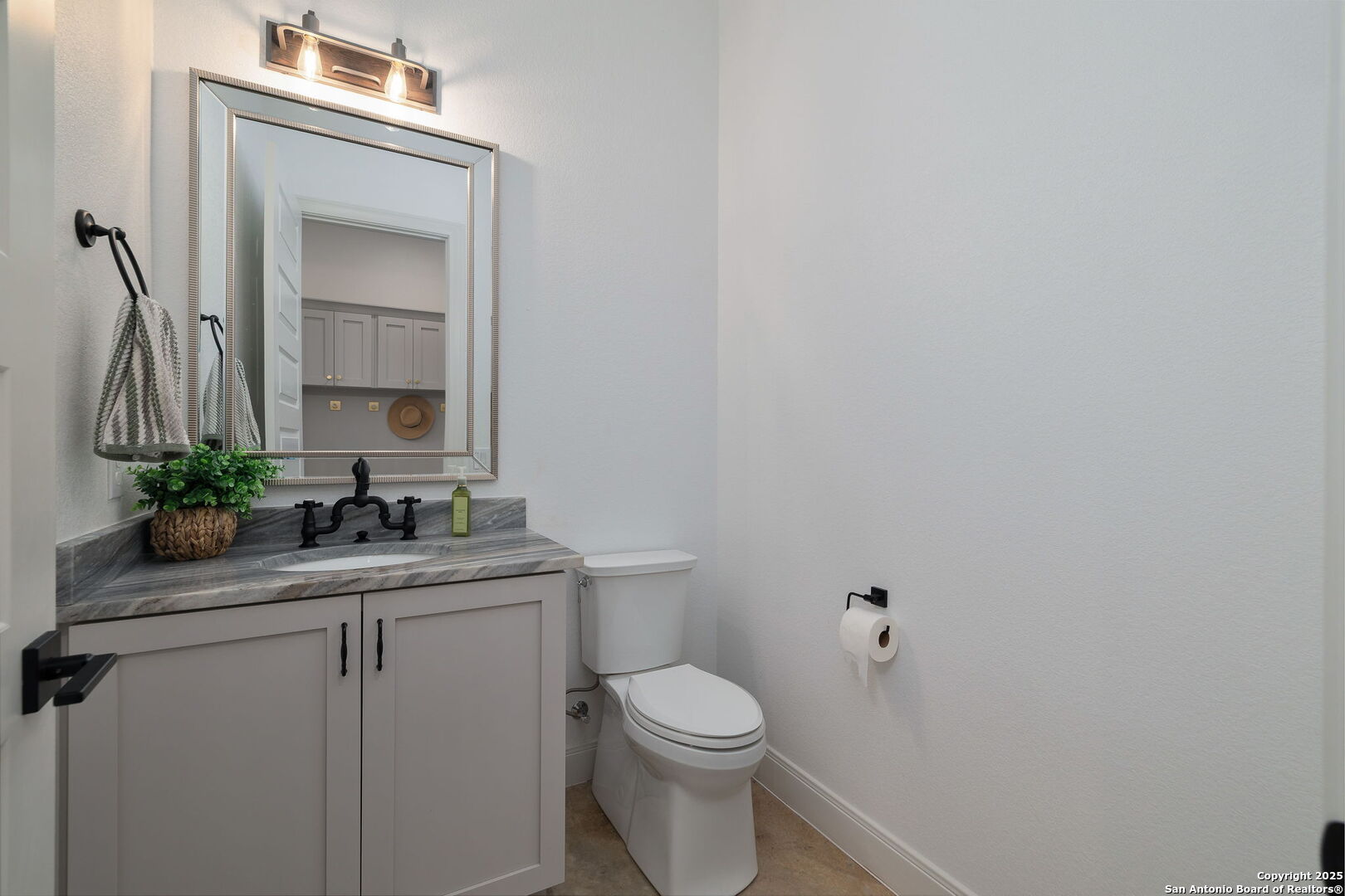 Listing images