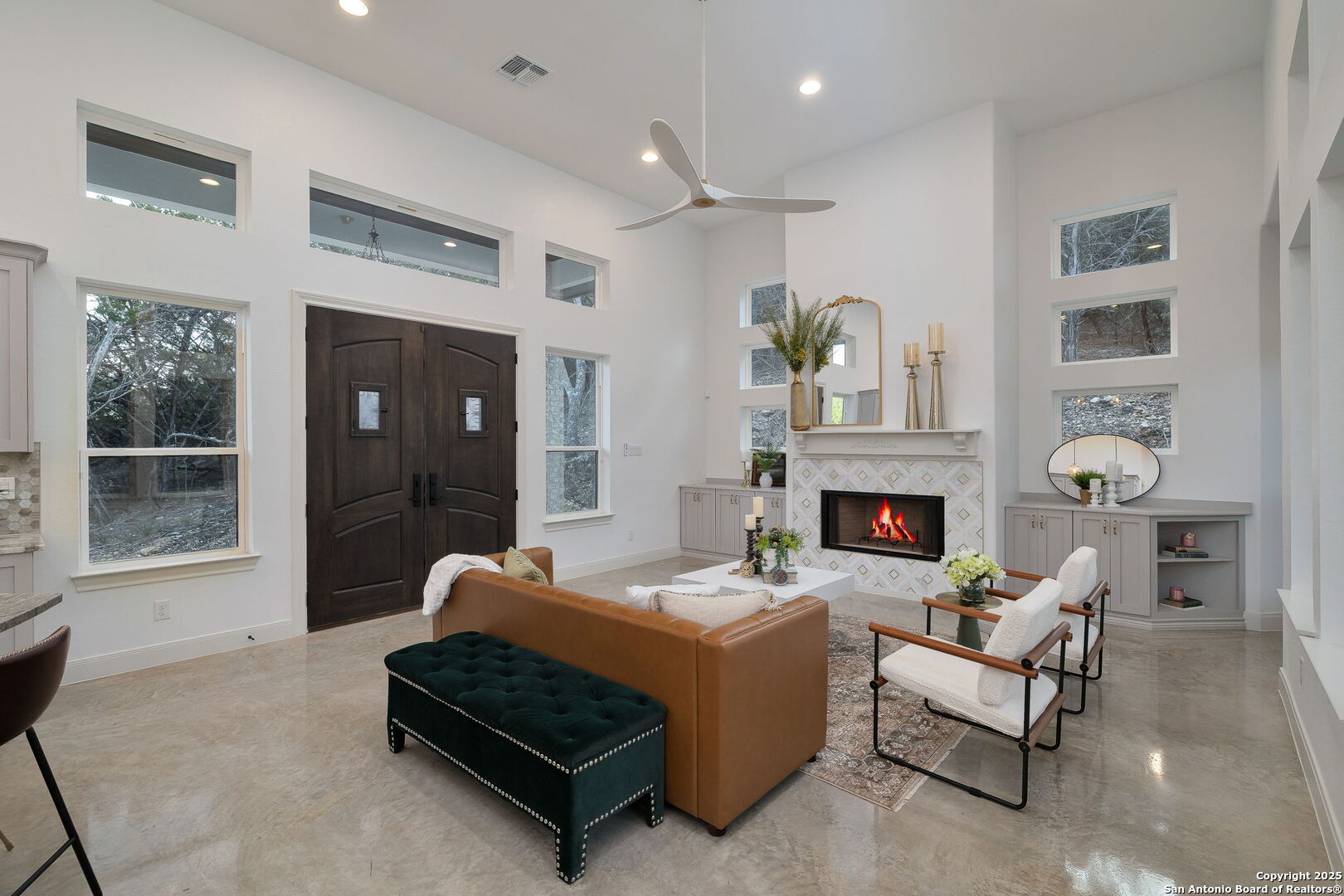 Listing images