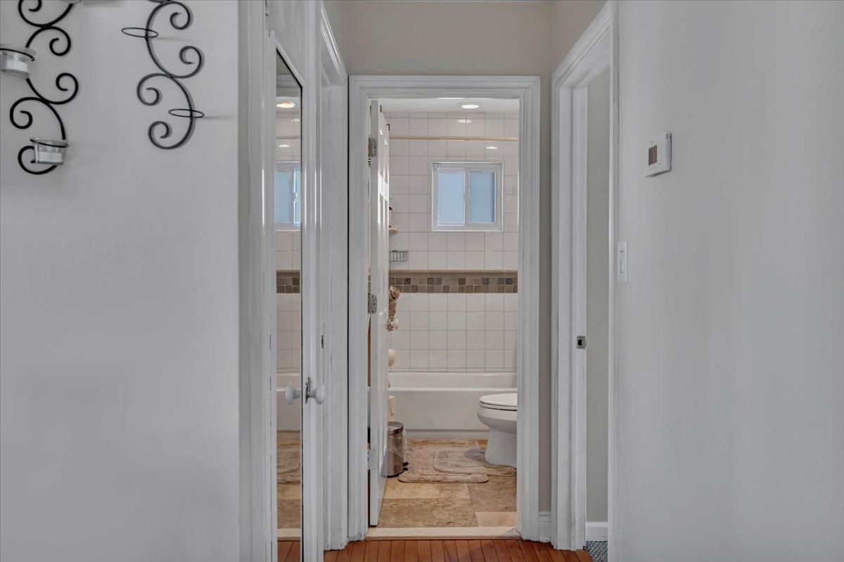 Listing images