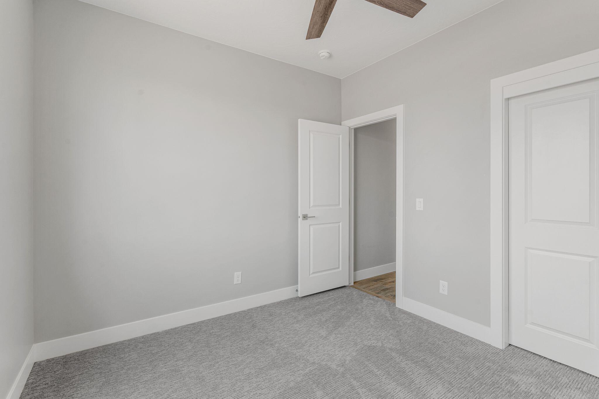 Listing images