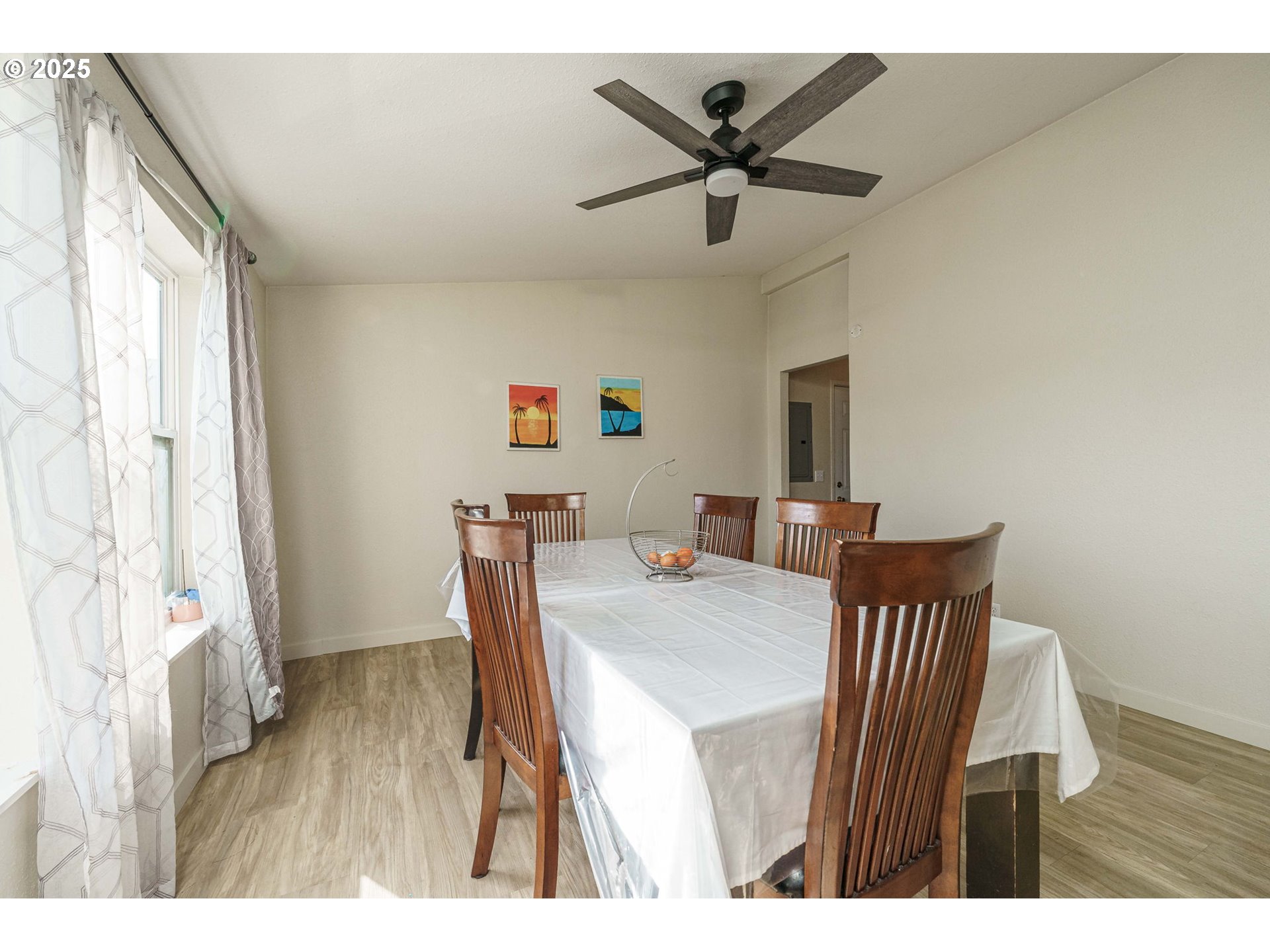 Listing images