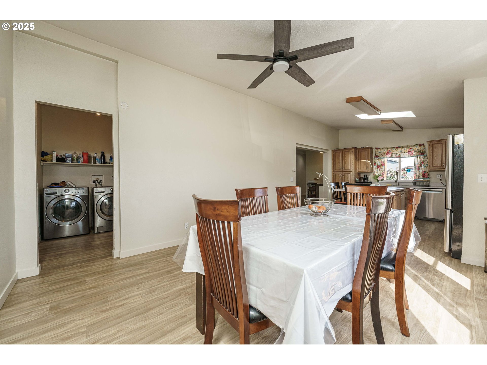 Listing images