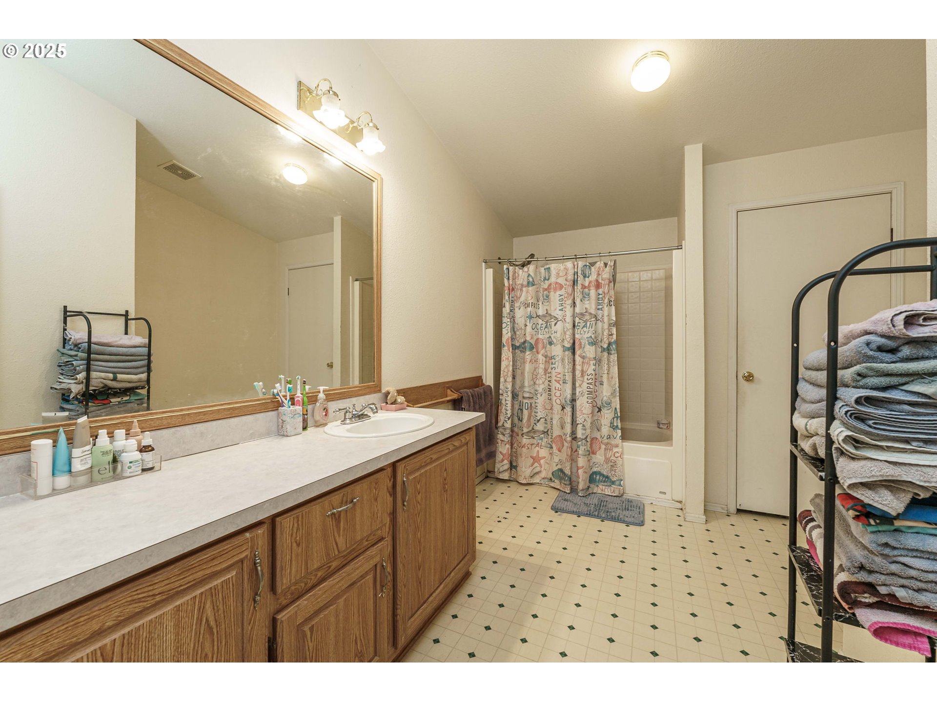 Listing images