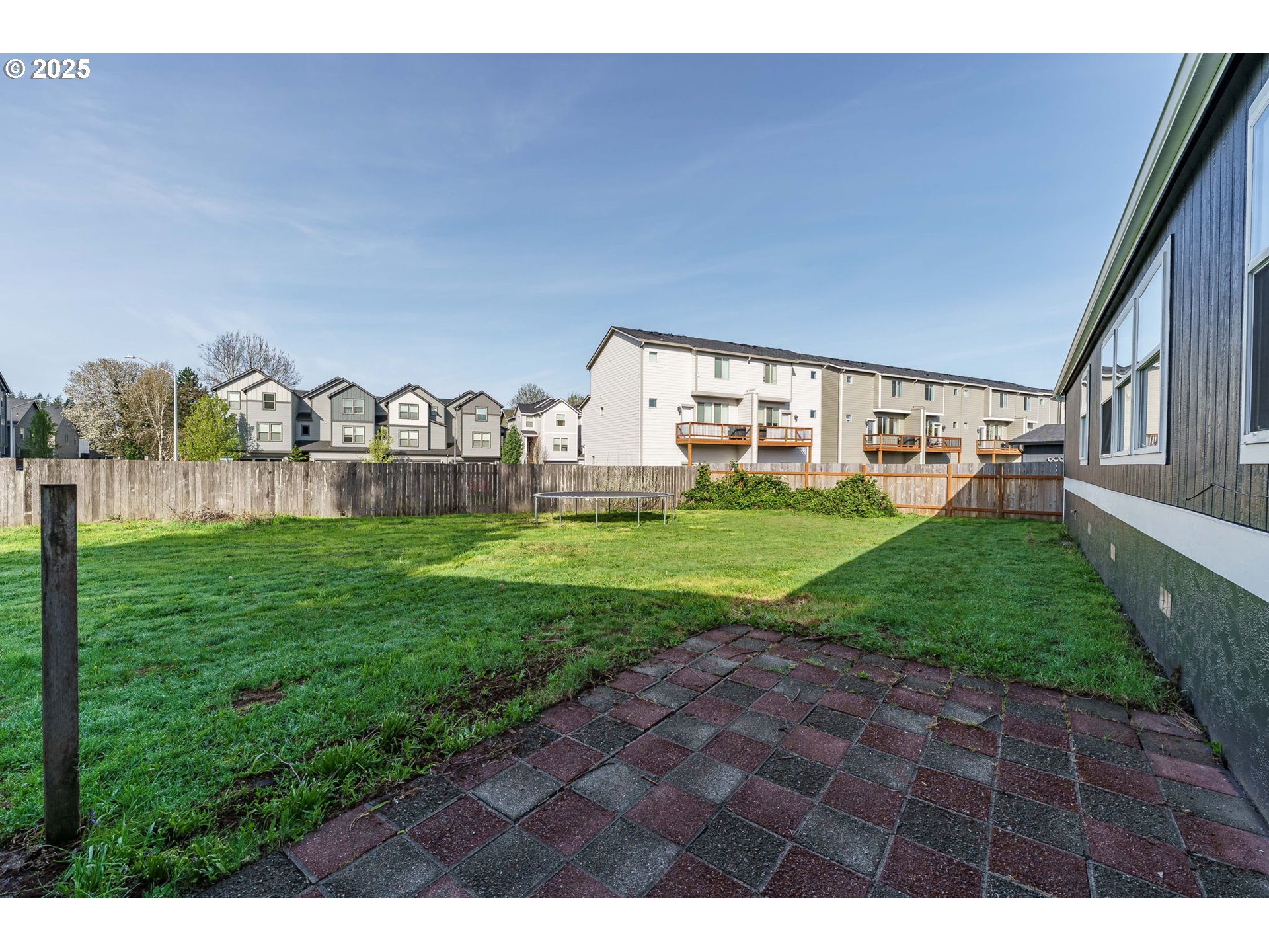 Listing images
