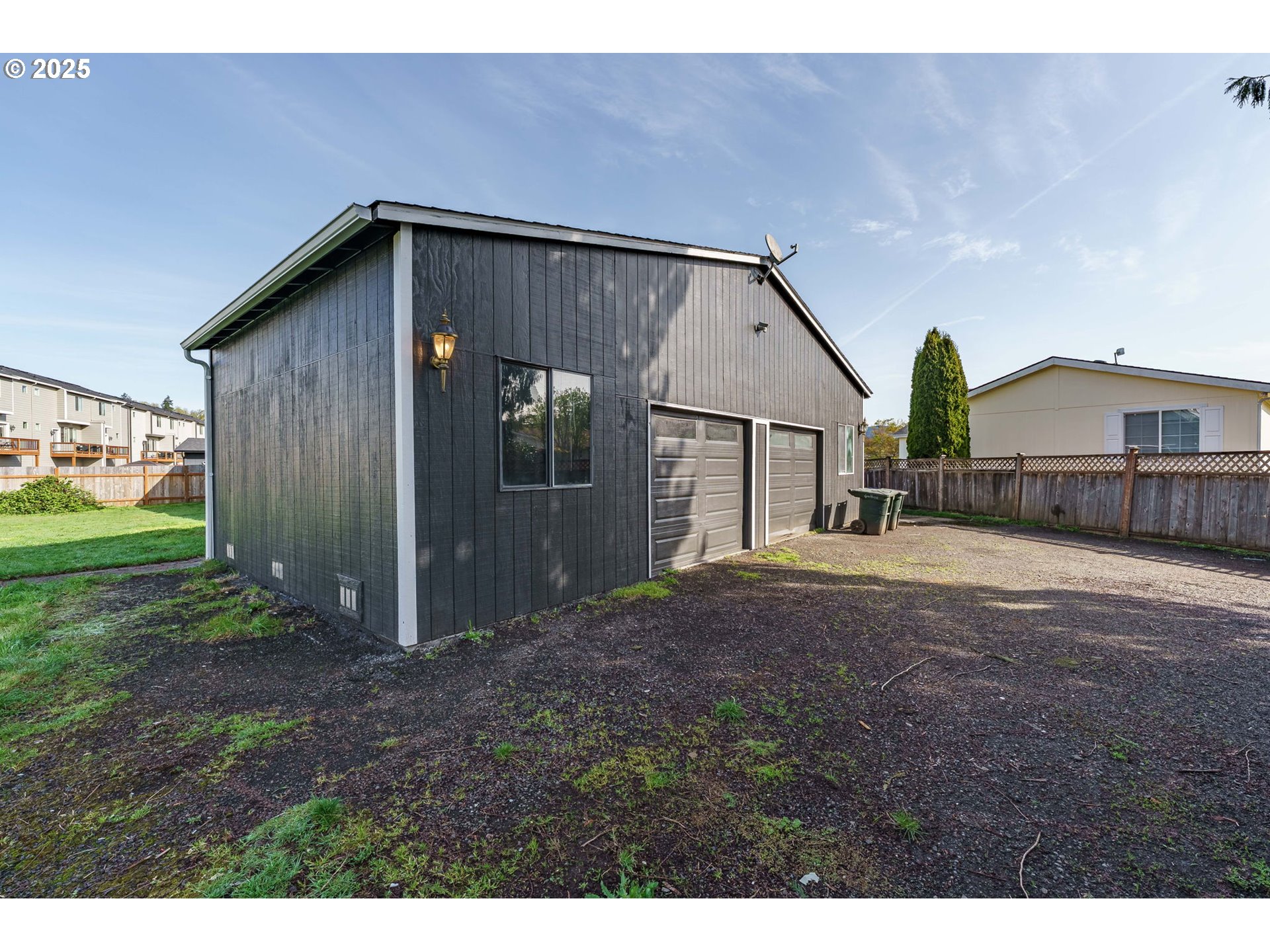 Listing images