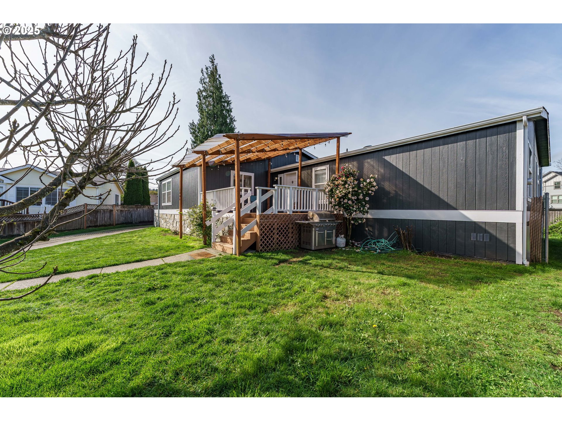 Listing images
