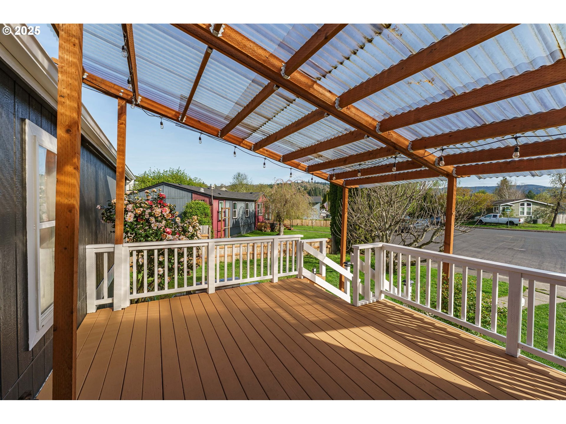 Listing images
