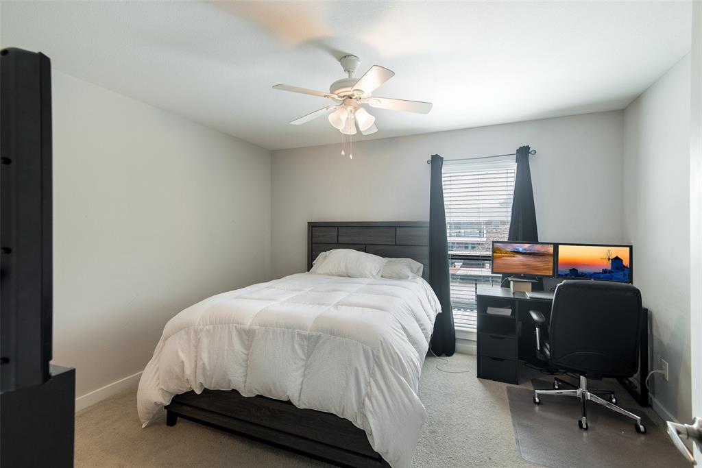 Listing images