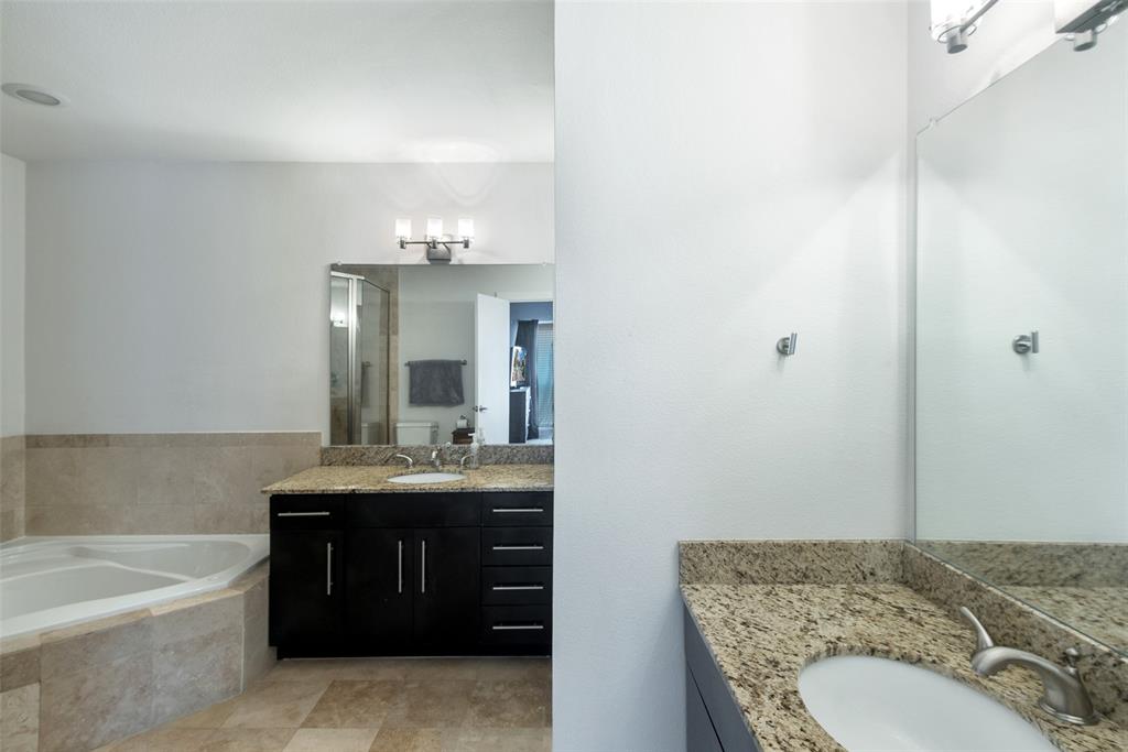 Listing images