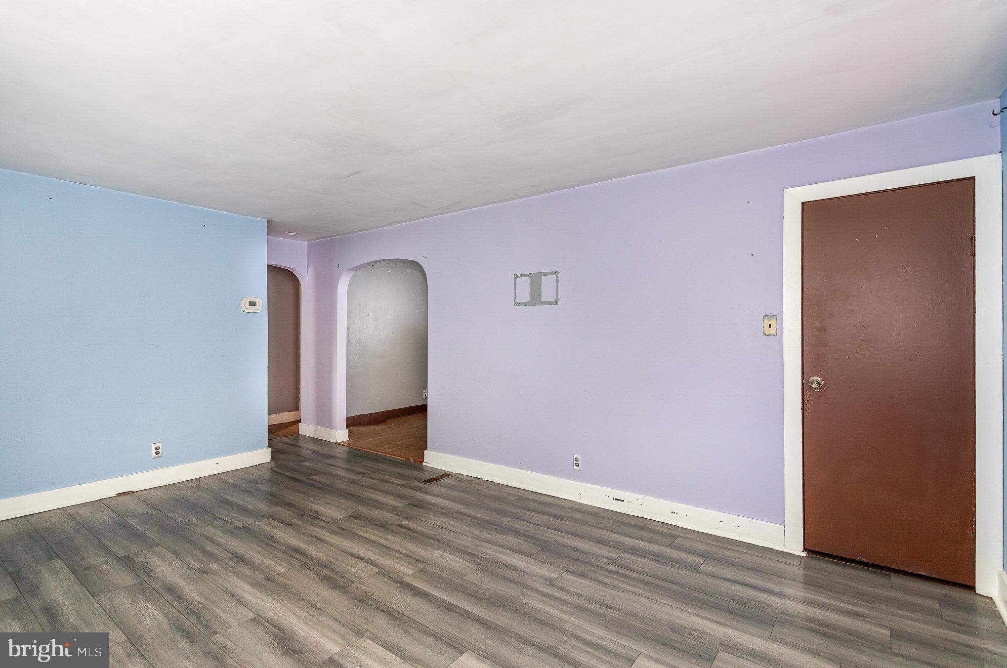 Listing images