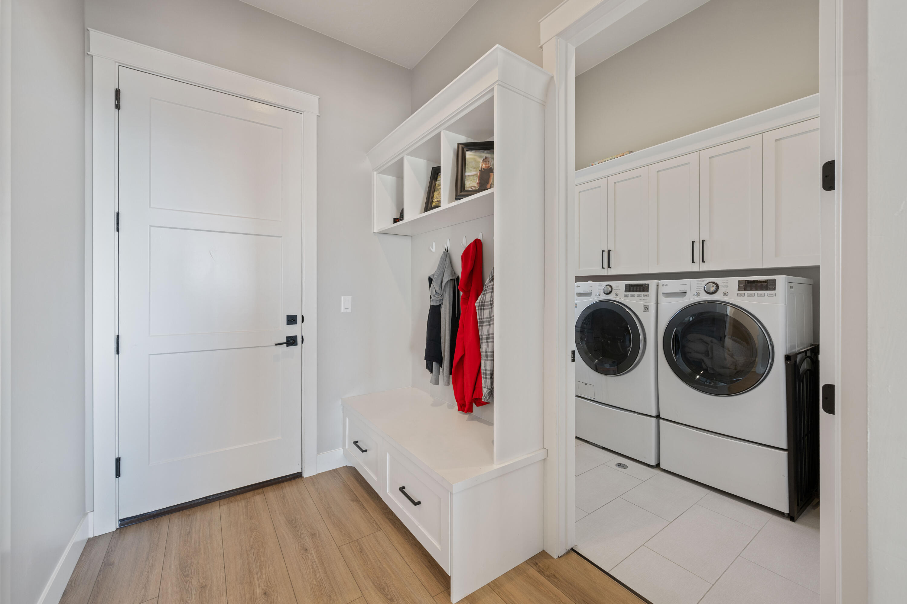 Listing images