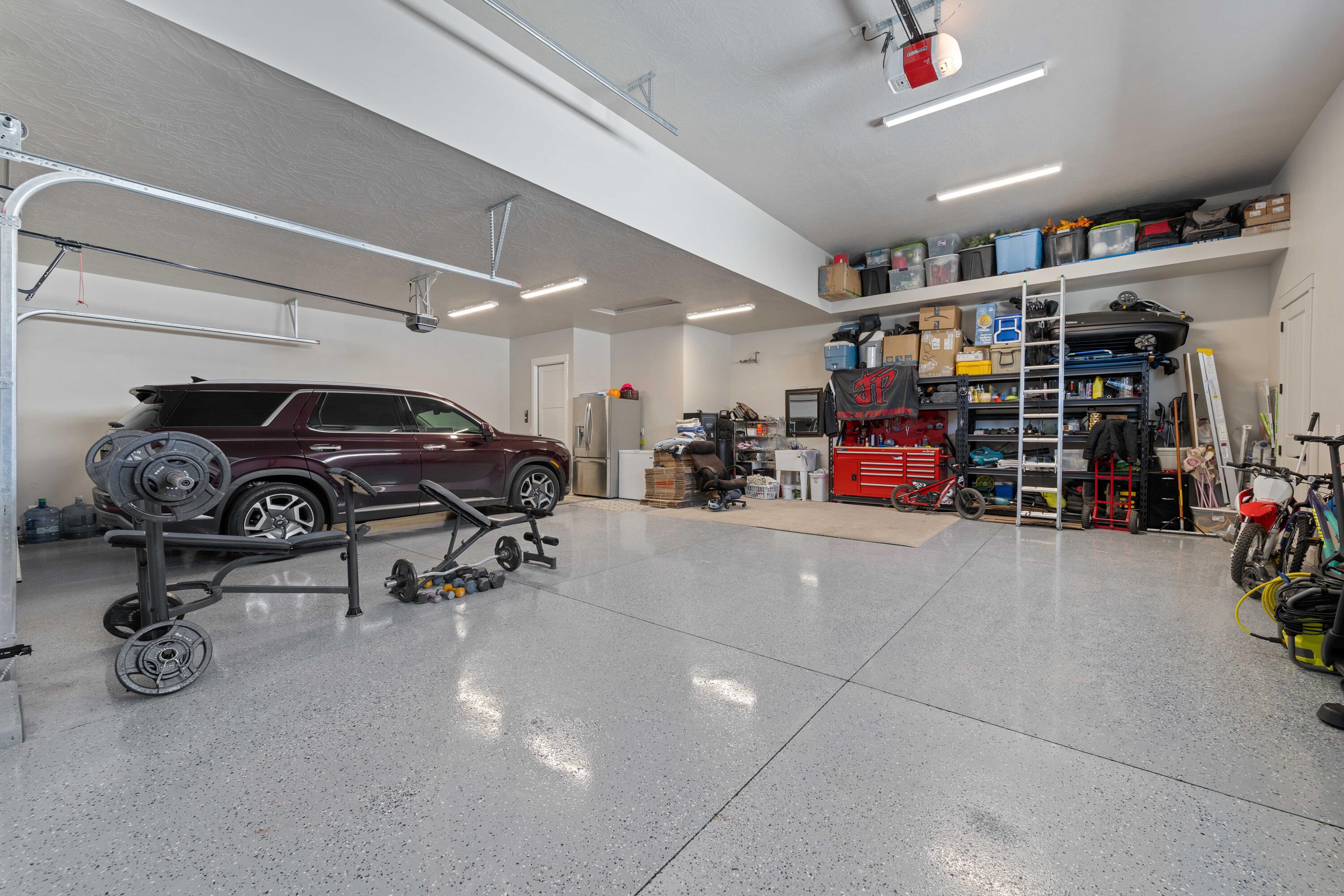 Listing images