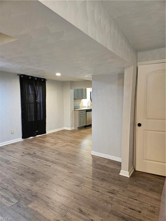 Listing images