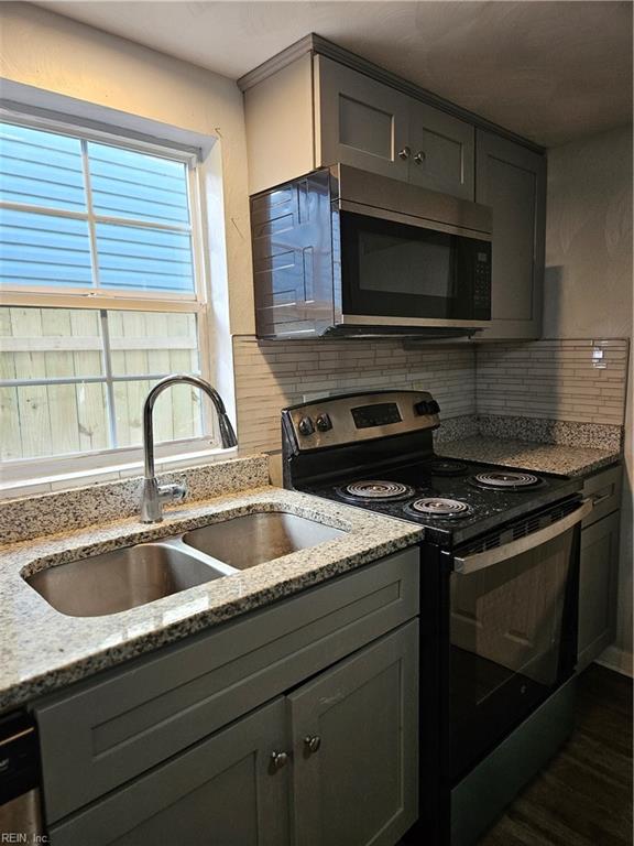 Listing images