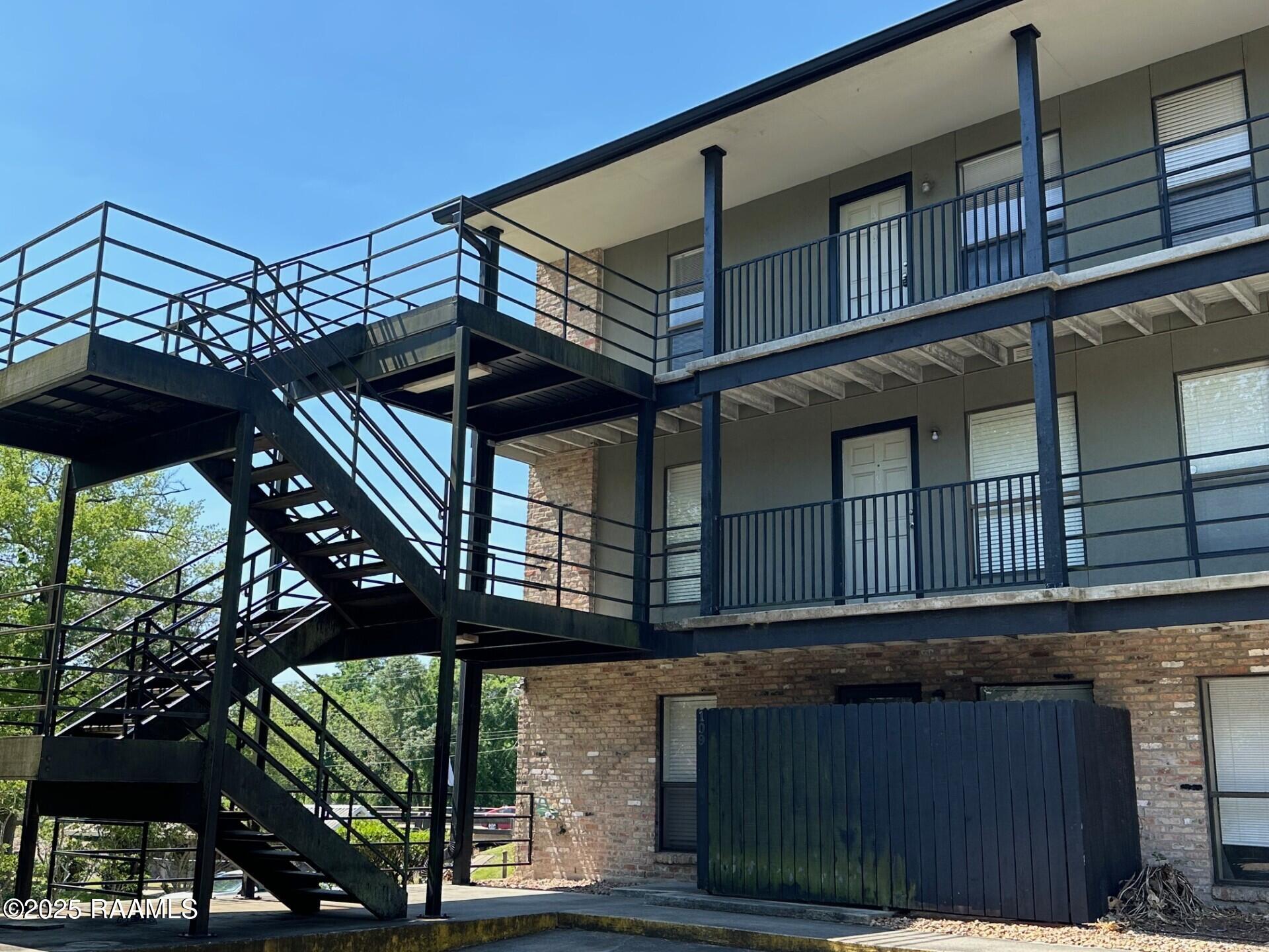 701 S College Road 309 — photo