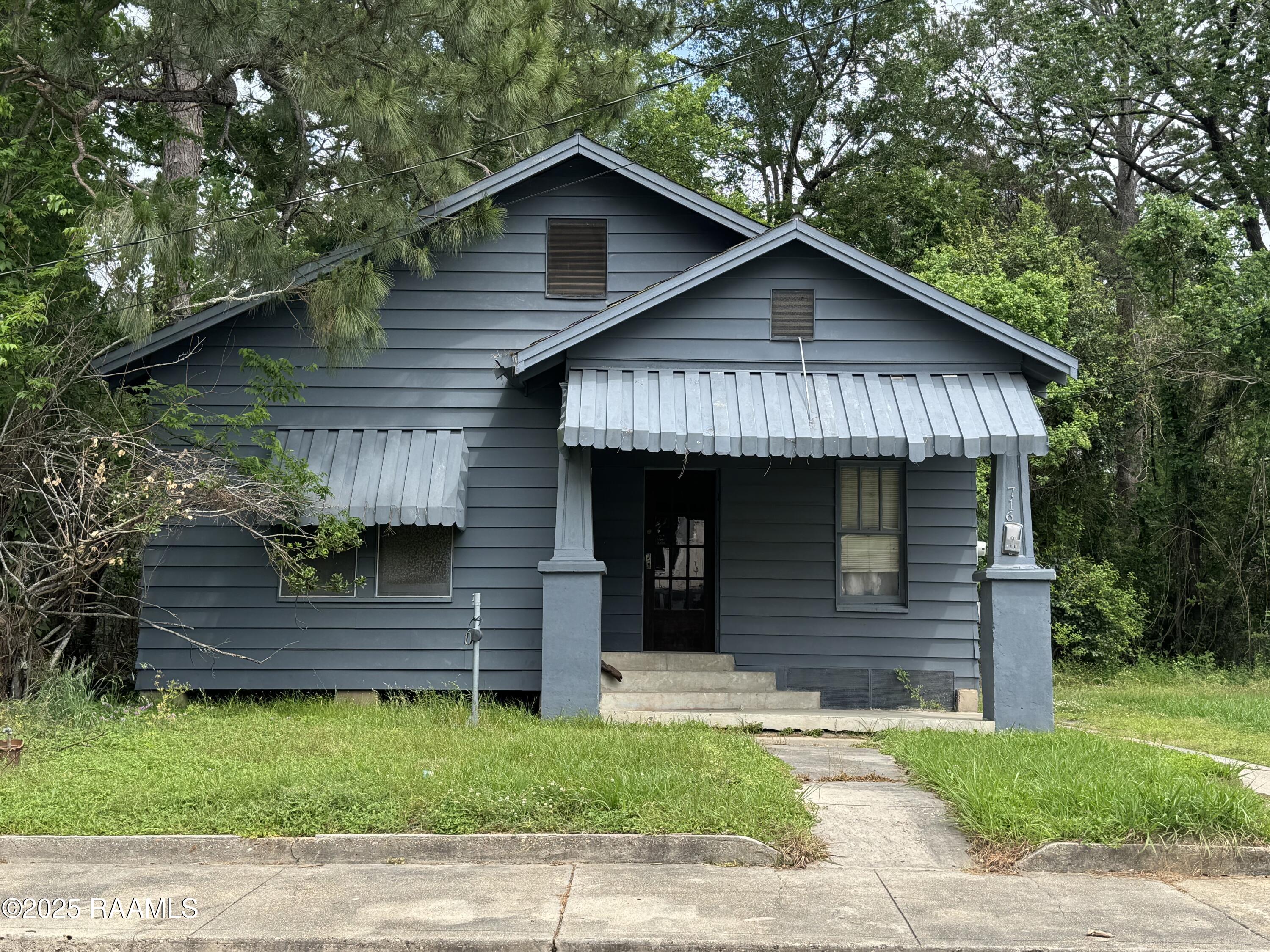 736 N Court Street — photo
