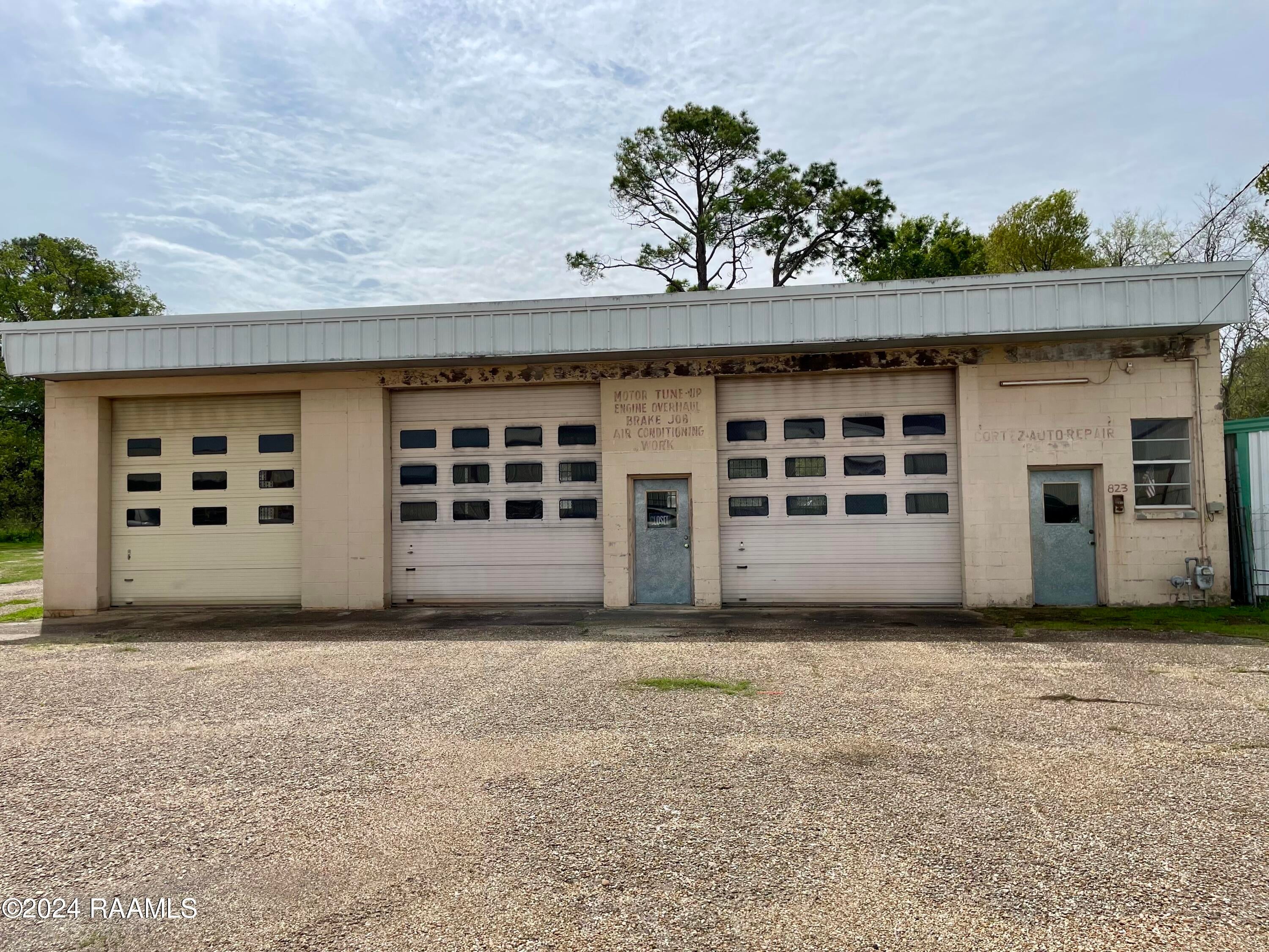 823 W Vine Street — photo