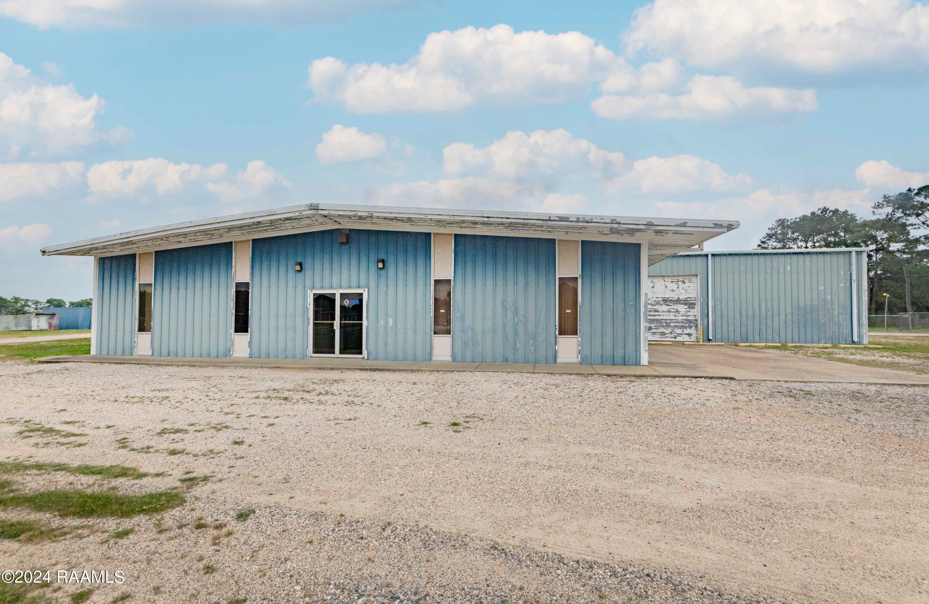 15288 Highway 102 — photo