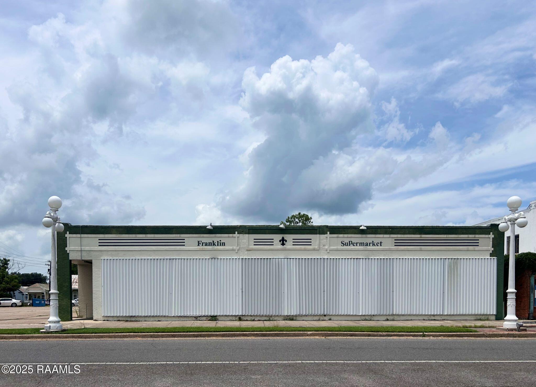 515 Main Street — photo