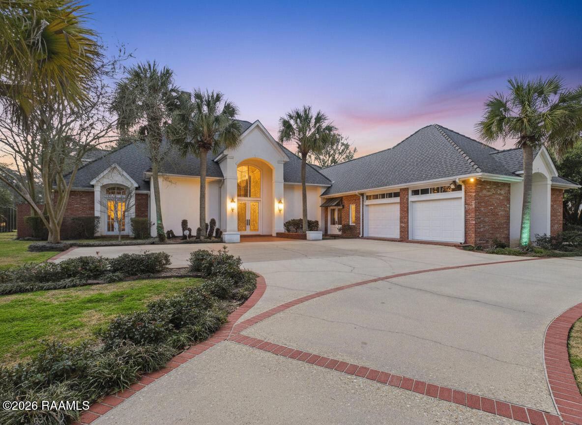 327 Beverly Drive — photo